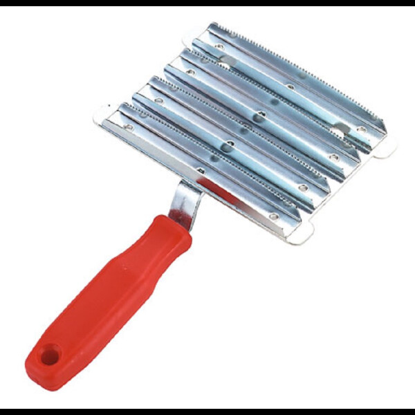 Metallstriegel fein