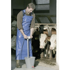 Kerbl Melk- und Waschschürze BLAU 125 x125 cm extrabreit